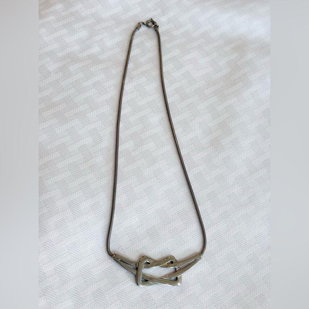 Chic Silver Tone Geometric Necklace
